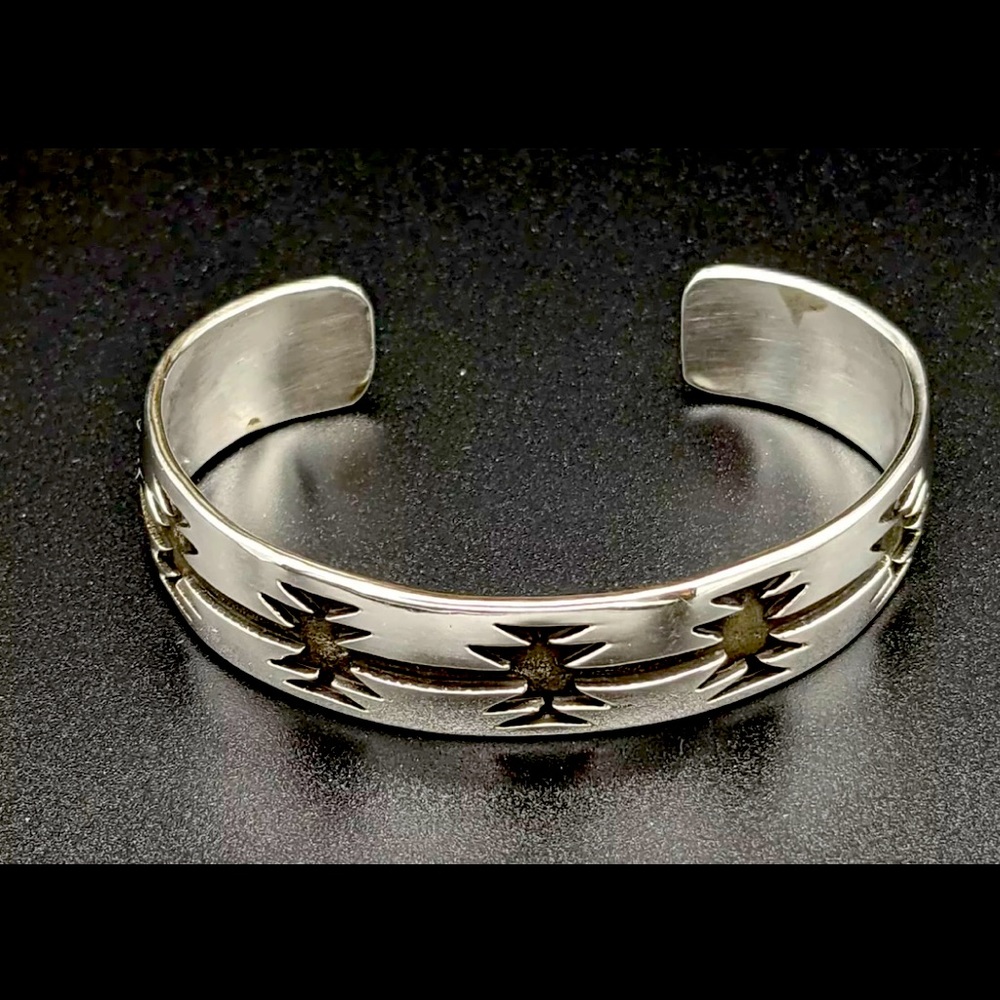 JASPER NELSON Sterling Silver Navajo Cuff Bracelet 20.5 Grams Vintage